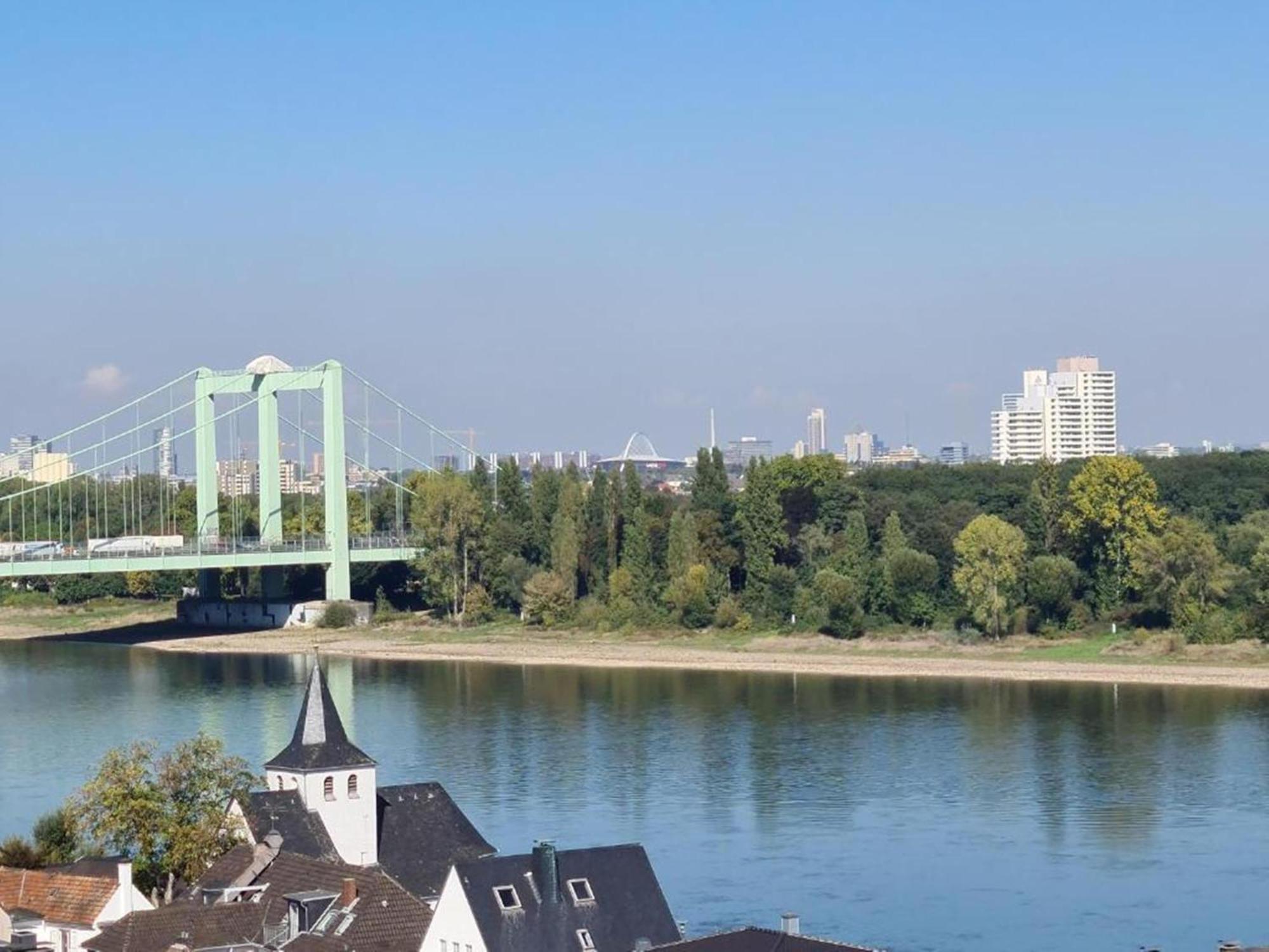 Rheinblick Apartments Koln Bagian luar foto